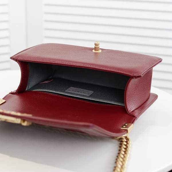 シャネルバッグ着用イメージ